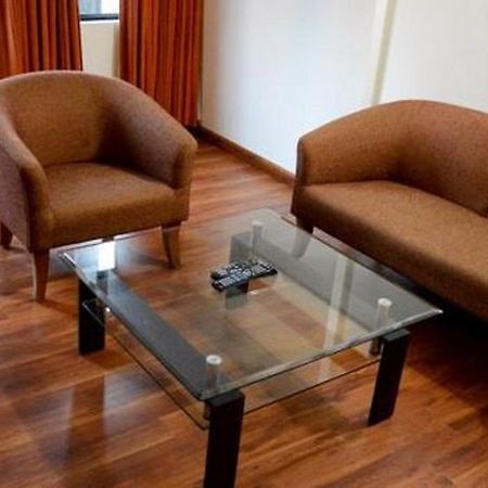 Hotel Hill View Kochi Exterior photo
