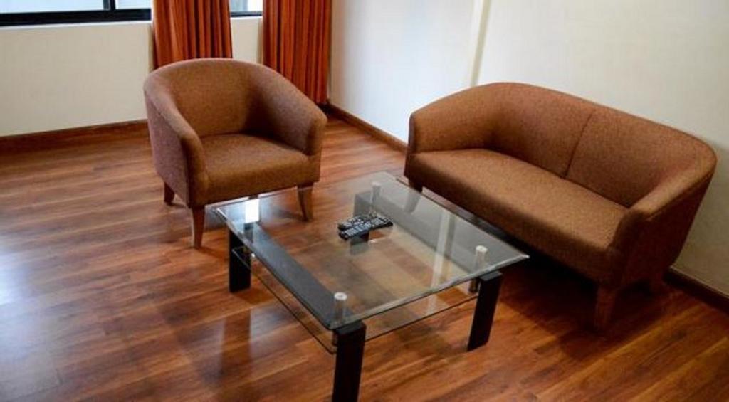 Hotel Hill View Kochi Exterior photo