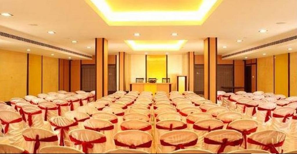 Hotel Hill View Kochi Exterior photo